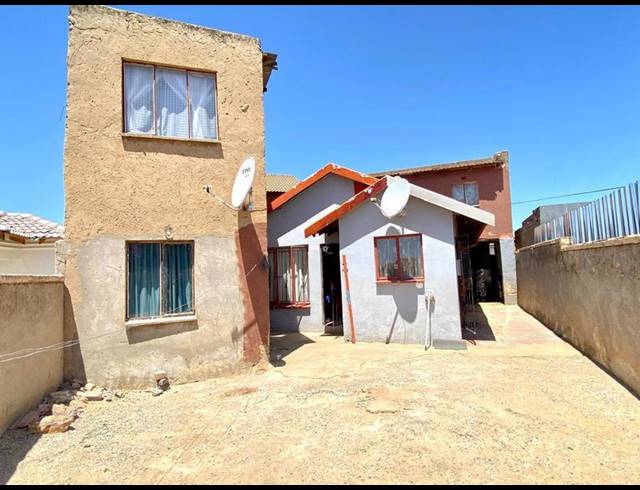 2 BEDROOM HOUSE FOR SALE IN PROTEA GLEN